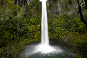 Bild: Grosser Wasserfall - Namen weiss ich nicht mehr