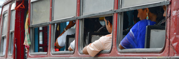 Bild: Businsassen in Kolkata