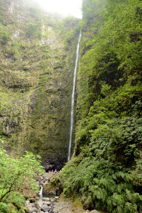 Bild: Der Wasserfall am Ende der Levada