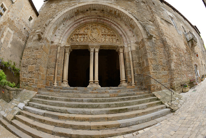 Das Narthexportal der Prioratskirche Saint-Pierre in Carennac