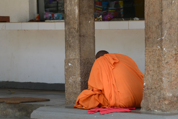 Mönch im Gebet