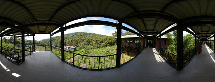 Bild: 360° - Auf der Aussichtsebene Bild: 360° - Auf der Aussichtsebene