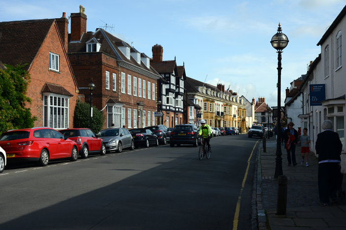 Strasse auf dem Weg zu Shakespeares Grab