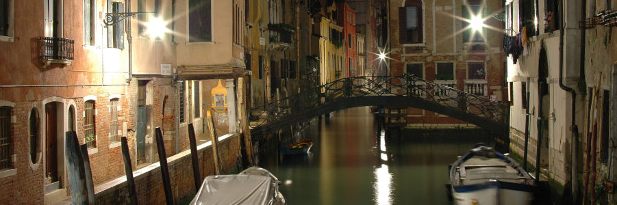 Bild: Irgendein Kanal des Nachts Bild: Irgendein Kanal des Nachts