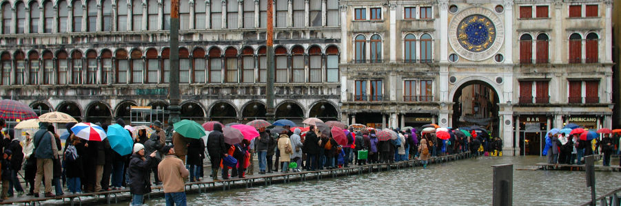 Bild: Markusplatz bei Aqua Alta