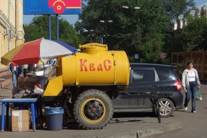 Bild: Kwas-ein Getränk aus vergorenem Brot Bild: Kwas-ein Getränk aus vergorenem Brot