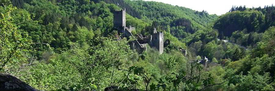 Bild: Ober- und Unterburg in Manderscheid Bild: Ober- und Unterburg in Manderscheid