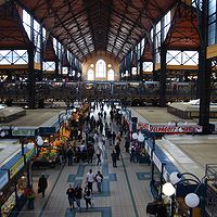 In der Markthalle