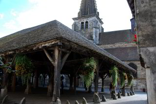 Nolay: Markthalle Nolay: Markthalle