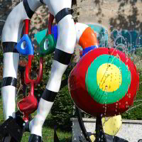 Brunnen von Niki de Saint Phalle in Chateau-Chinon