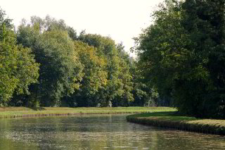 Am Kanal du Nivernais Am Kanal du Nivernais