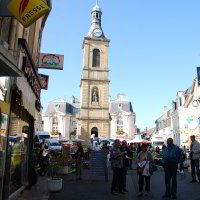 Auf dem Markt in Décize