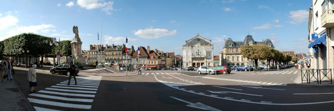 Grosser Platz in Autun