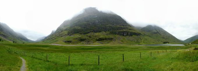 Wolkenverhangenes Moor