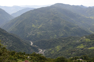 Bild: Blick vom Hotel runter ins Teestatal Bild: Blick vom Hotel runter ins Teestatal