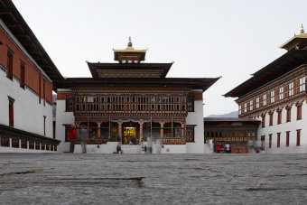 Bild: Langzeitaufnahme im Tashinchho Dzong