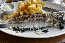 Bild: Dorade mit handchopped Chips Bild: Dorade mit handchopped Chips