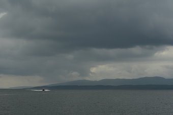 Bild: Rettungsboot in grauer Suppe Bild: Rettungsboot in grauer Suppe