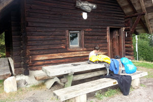 Bild: Schutzhütte am Farrenkopf Bild: Schutzhütte am Farrenkopf