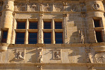 Bild: Fassade des Rathauses Bild: Fassade des Rathauses