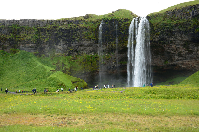 Am Seljalandsfoss
