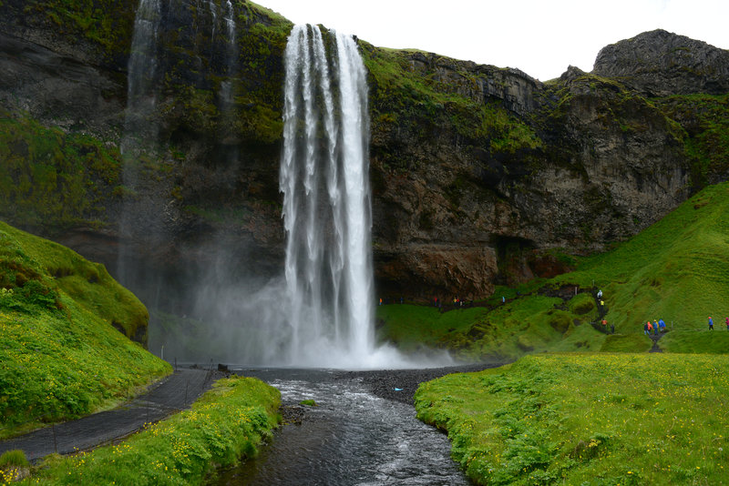 Am Seljalandsfoss