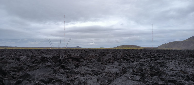 Lavafeld am Stadtrand von Grindavík